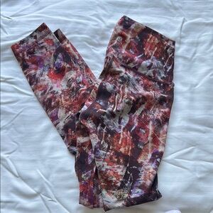 Lululemon Multicolor Abstract Leggings - Wunder Under